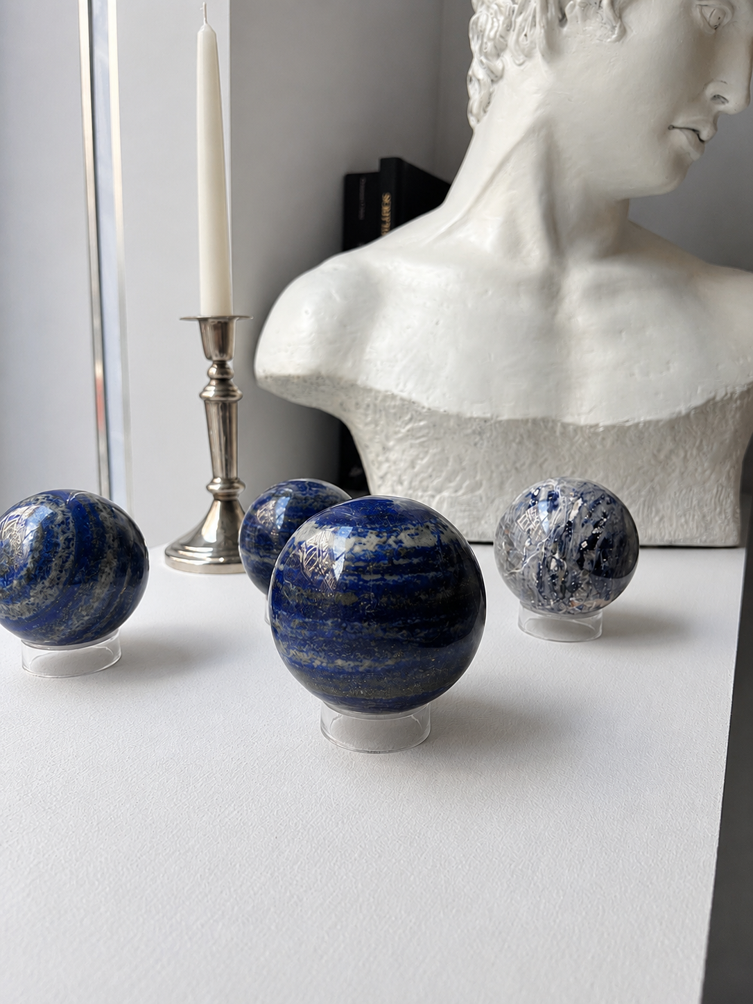  lapis lazuli crystal sphere by Pietra Studio Milano